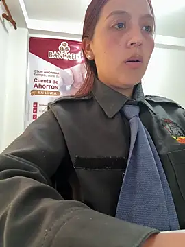 Emily-7_ Adlı Modelin Canlı XXX Sohbeti