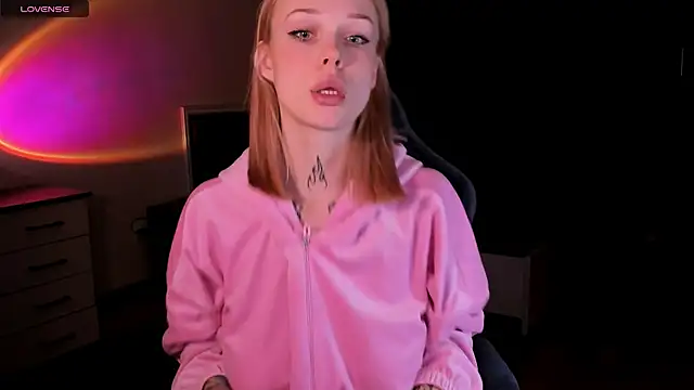 Polusladkoyen Live XXX chat