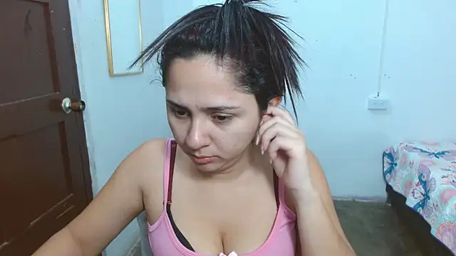 Thalian's Live XXX Chat