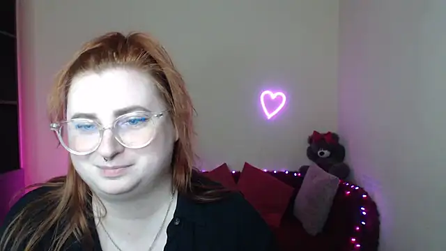 Alicia_love00 élő XXX-chatje