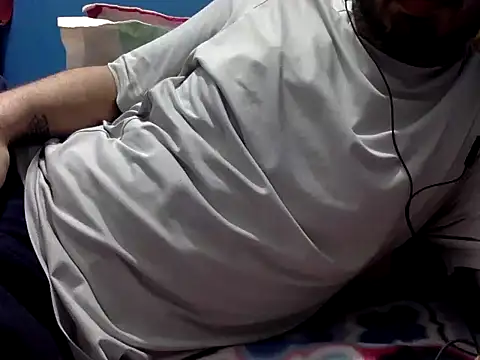 Precumboner 现场XXX聊天