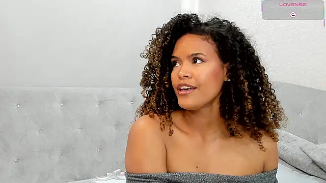 Amelia_bss Chat XXX in diretta