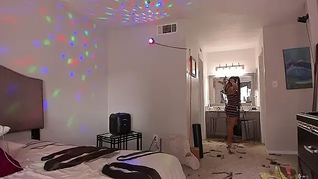 yiauana's Live XXX Chat