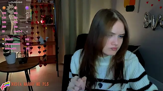 XXX chat uživo modela Dilara_xBaby