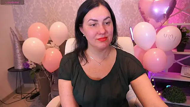 VelvetLuck: διαδικτυακό σόου στην κάμερα