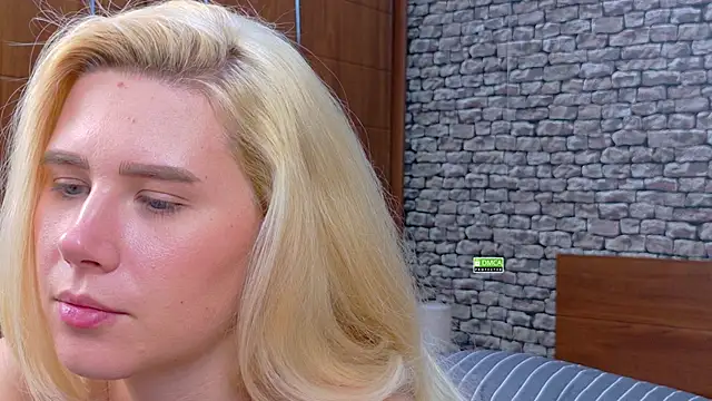 Chat +18 de CuteBlondeMe ao vivo