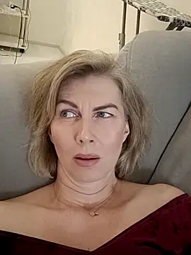 Chat XXX en directo de stellahere8