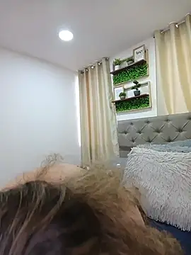 Chat +18 de sasi_luna ao vivo