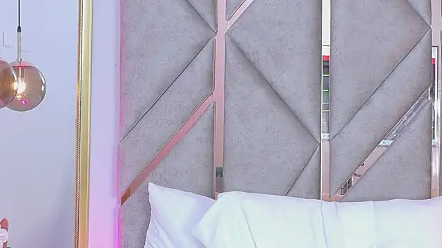 Sally-Noa – Live XXX-chat