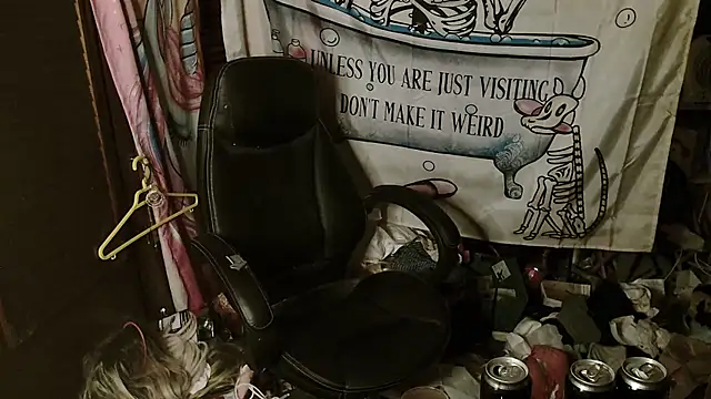 Ombeline1 élő XXX-chatje