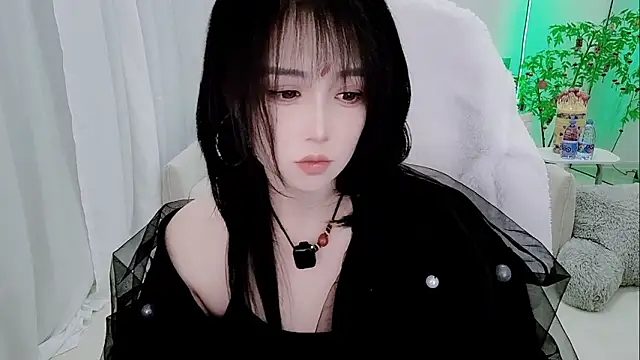 Evangelin-e 现场XXX聊天