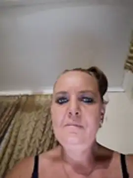 Kimmyb777: онлайн-секс-чат