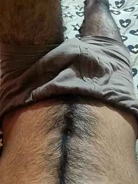 PinkedAssyrian Show in webcam