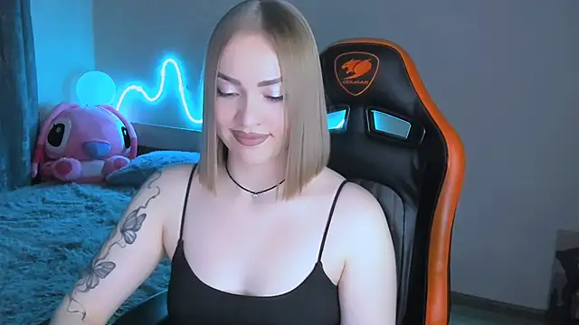 LaraKrein_lk 现场XXX聊天