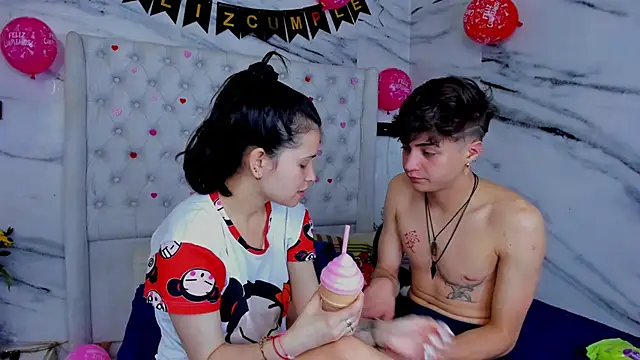 Czat XXX na żywo – Ari_and_Storm