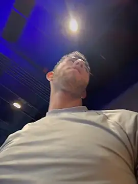 แชท XXX สดของ liam_bronw