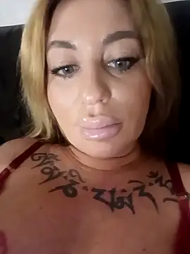 MiaMooly Webcam-Show