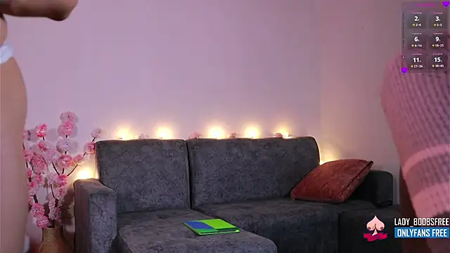 kathieandpovcock1 Live XXX-chat