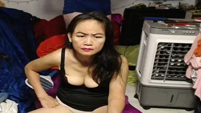 1CuteAndSexy69のライブXXXチャット