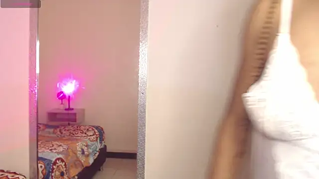 Chat XXX ao vivo de michaela_cox