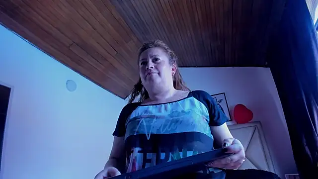 Chatroom XXX en direct de MonyCassius