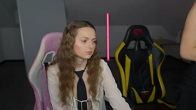 XXX chat uživo modela Charlotte_Dreams