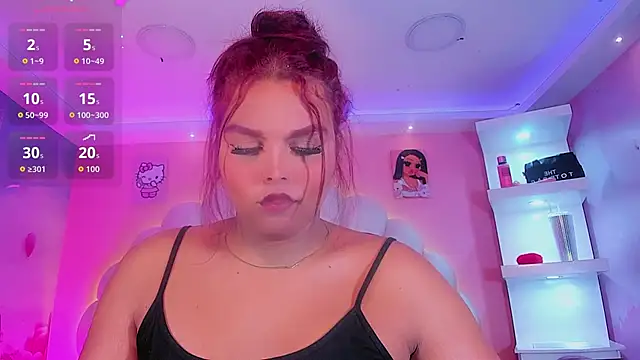 Maia_Hotts Live XXX-Chat