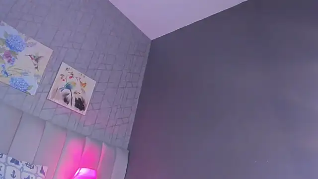 Chatroom XXX en direct de MaiaRicci