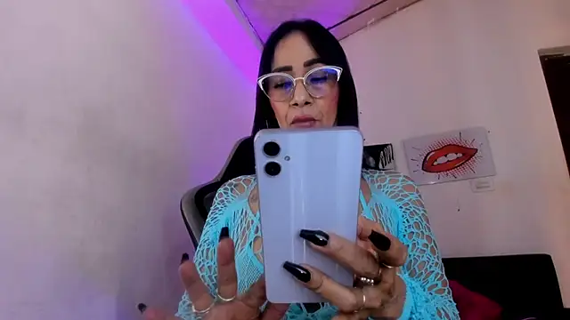 Chat XXX ao vivo de crisstal_miler