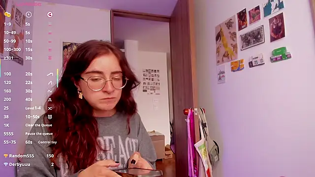 Chatroom XXX en direct de linda_giggle