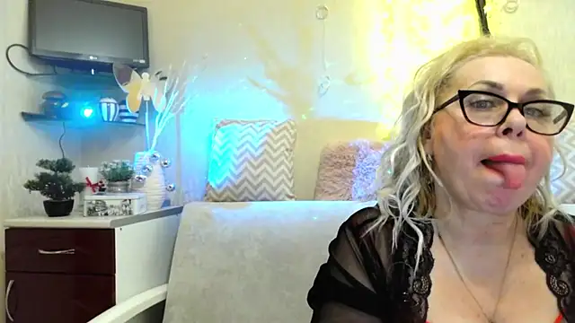 SusieNoreen Live XXX-chat