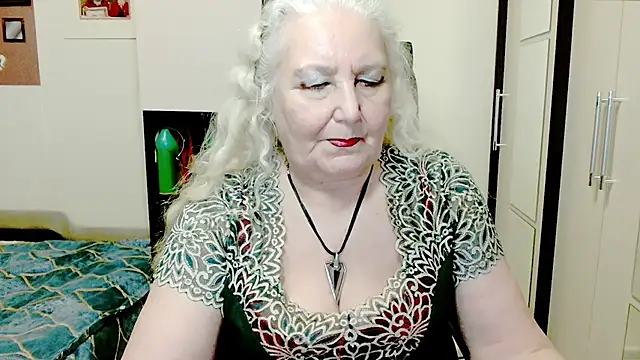 GrannyAlisa: онлайн-секс-чат