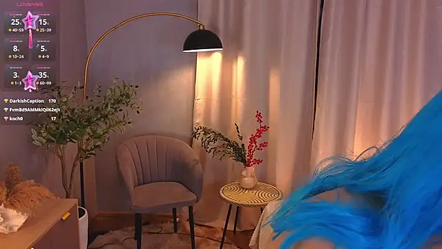 Show modela TomieFern_ na web-kameri