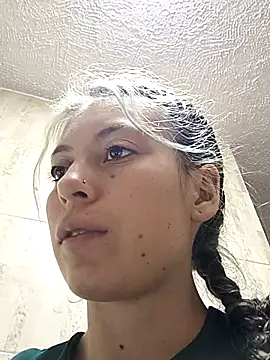 Tefannyy_ Adlı Modelin Canlı XXX Sohbeti