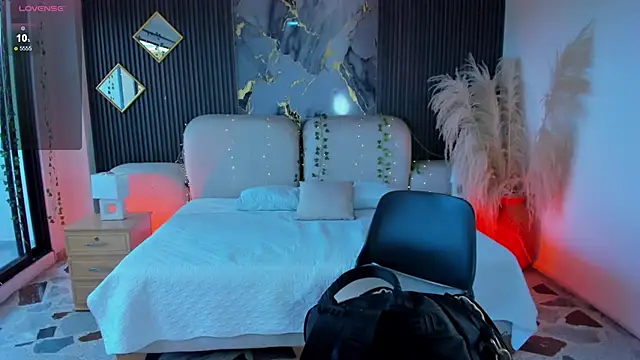 Agathaargent_ Adlı Modelin Canlı XXX Sohbeti