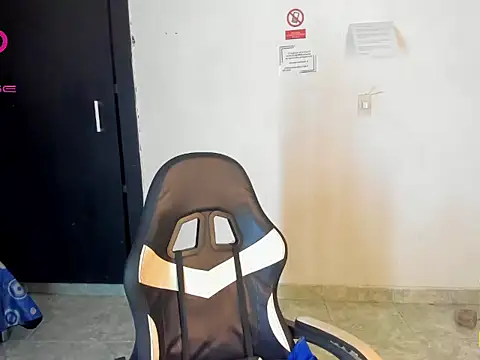 دردشة Ciara_HotTs الجنسية المباشرة