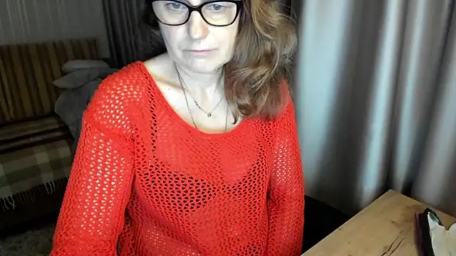 lauraovenn Live XXX chat