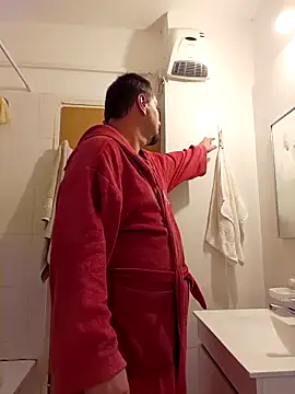 Chatroom XXX en direct de Miki20677