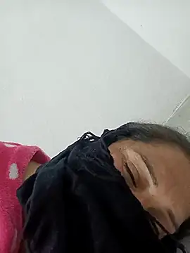 Cute-karisma1234 – Naživo XXX chat