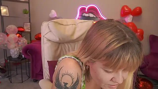 BellaLaPetit 라이브 XXX 채팅