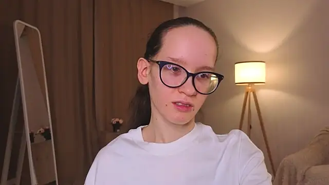 BettyBrowni: απευθείας συνομιλία ΧΧΧ