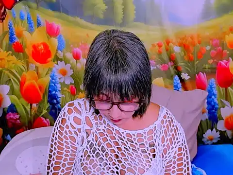 Chat +18 de indianroxy ao vivo