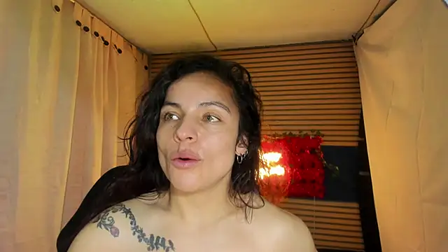 rosse_2504 Chat XXX live