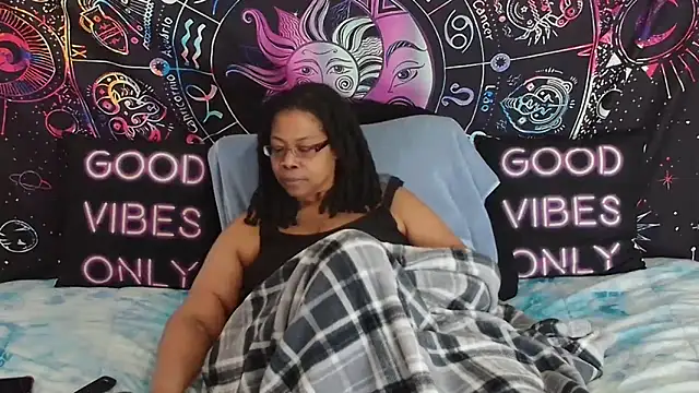 RENAESPLEASUREPALACE 即時 XXX 聊天