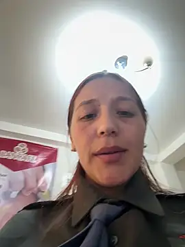 Emily-7_'s Live XXX Chat