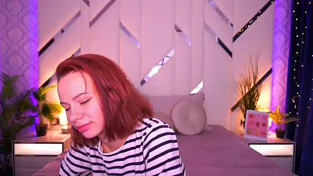 XXX chat uživo modela ShyySiren