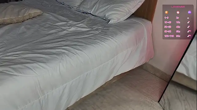 دردشة Little_Emma_11 الجنسية المباشرة