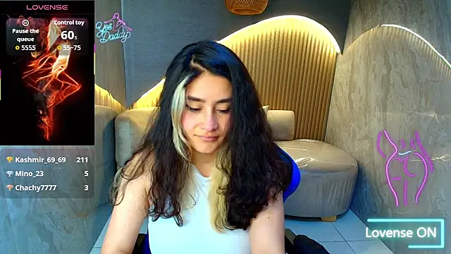 Chatroom XXX en direct de sofi_r_