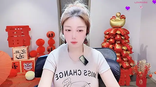 YERR0 网络视讯表演