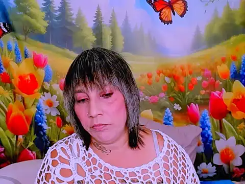 indianroxy Adlı Modelin Canlı XXX Sohbeti